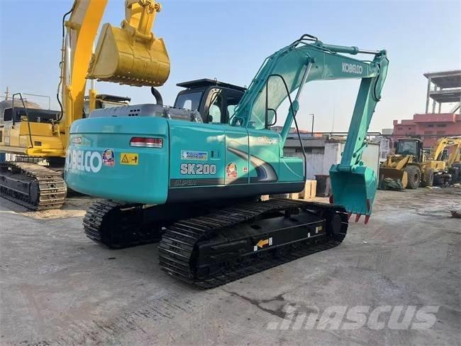 Kobelco SK 200 Гусеничні екскаватори