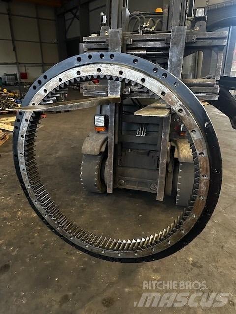 CAT M 316 BEARING Шасі
