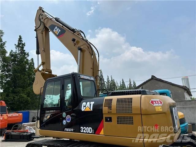 CAT 320 D Гусеничні екскаватори