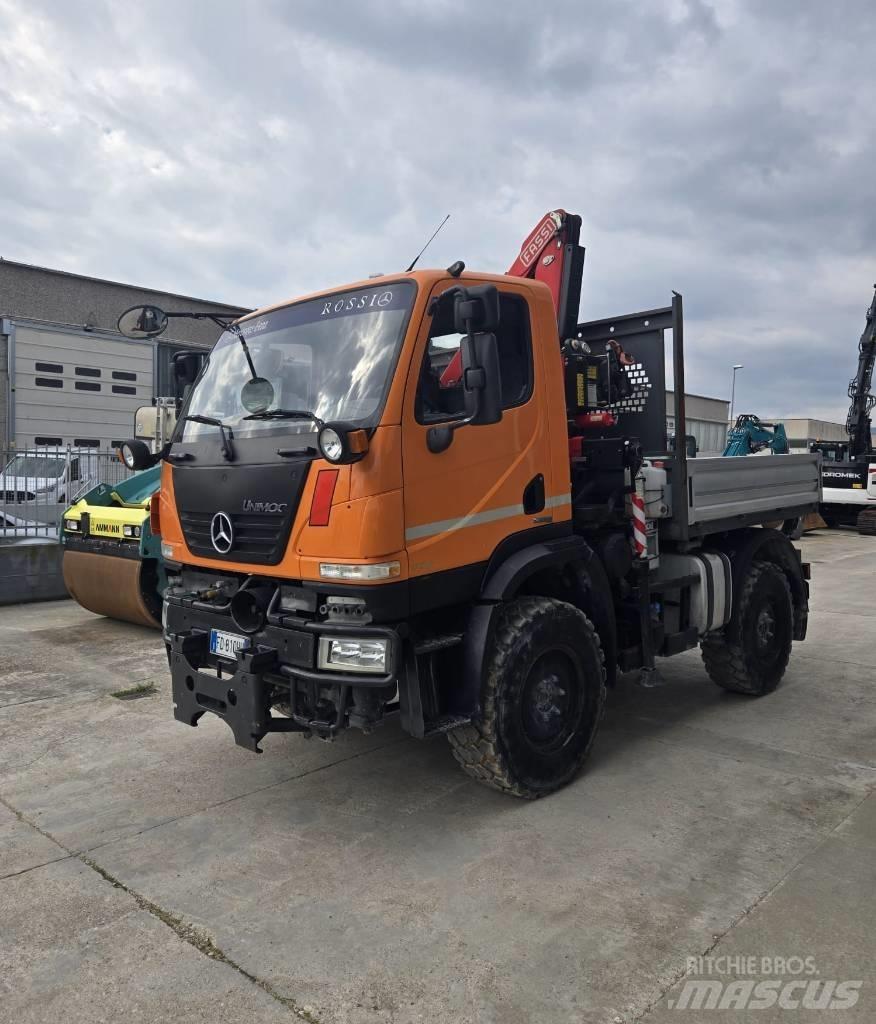 Unimog U20 Фургони-самоскиди