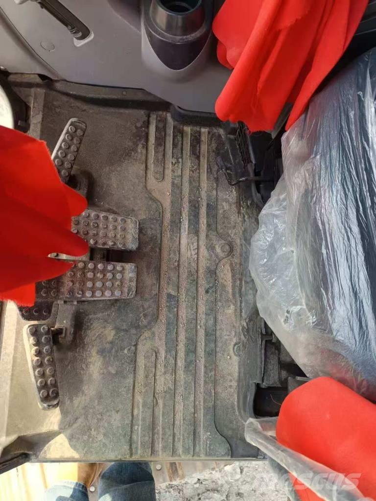 Hitachi ZX 70 Середні екскаватори 7т. - 12т.