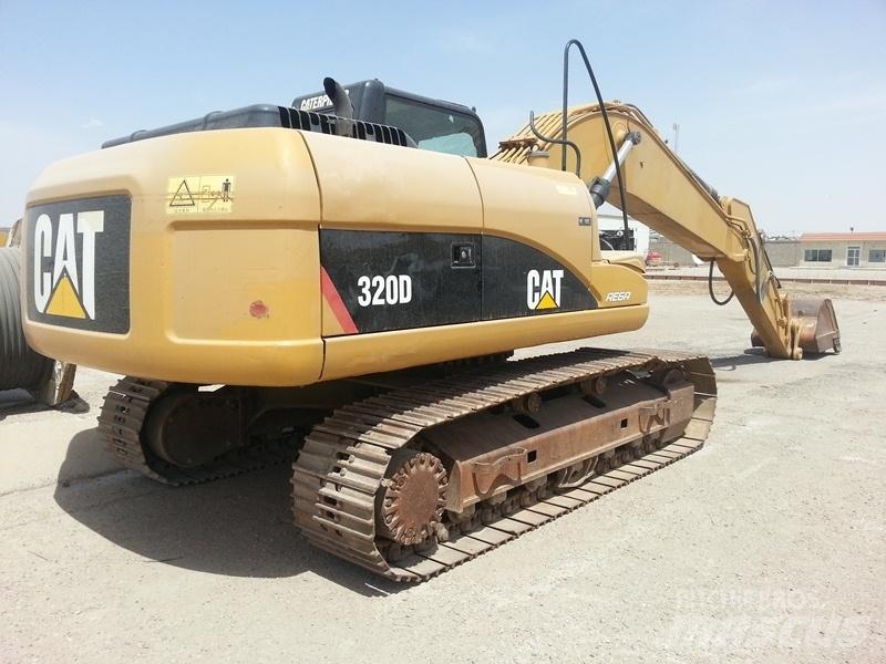 CAT 320DL Гусеничні екскаватори