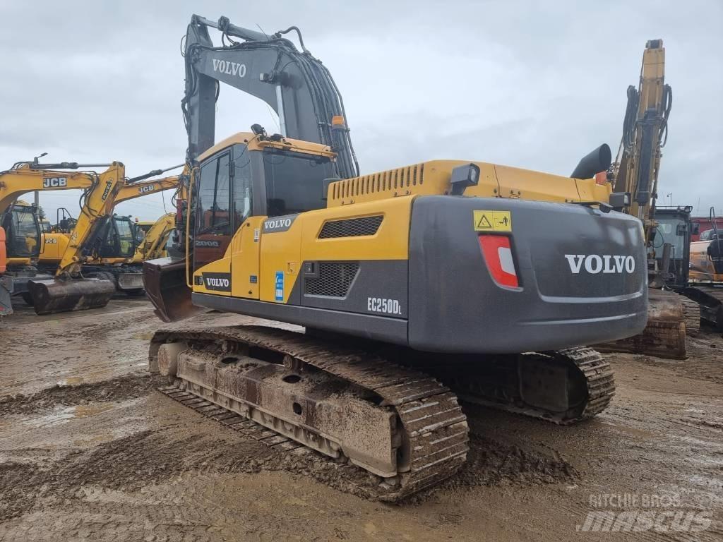 Volvo EC 250 D L Гусеничні екскаватори