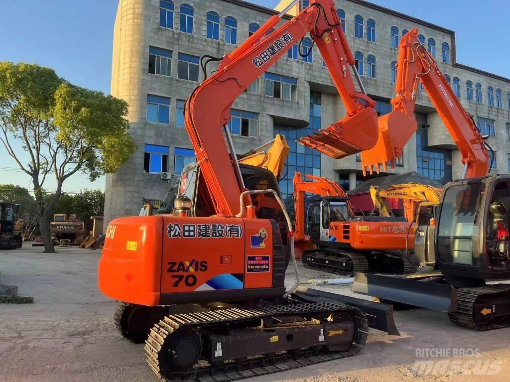 Hitachi ZX 70 Гусеничні екскаватори