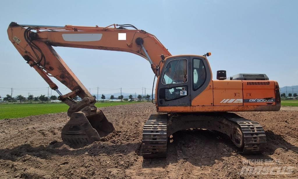 Doosan DX 300 LCA Гусеничні екскаватори