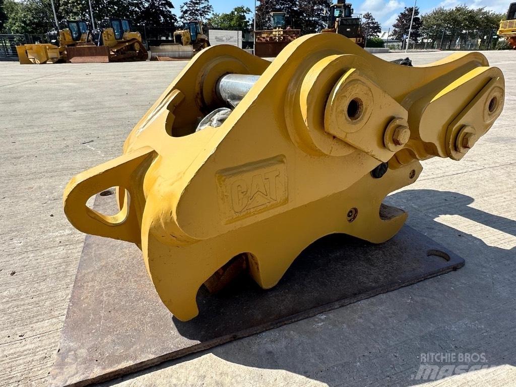 CAT 320 Швидкі з`єднувачі