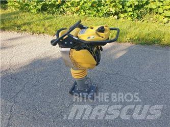 Bomag BT 65 Віброплити та вібротрамбовки