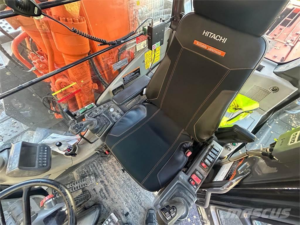 Hitachi ZX 170W-3 Колісні екскаватори