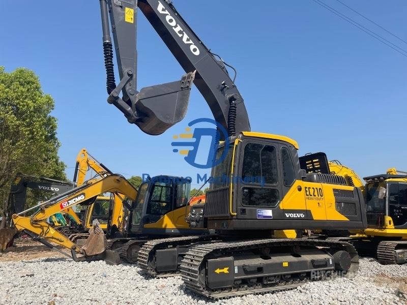 Volvo EC210 Гусеничні екскаватори