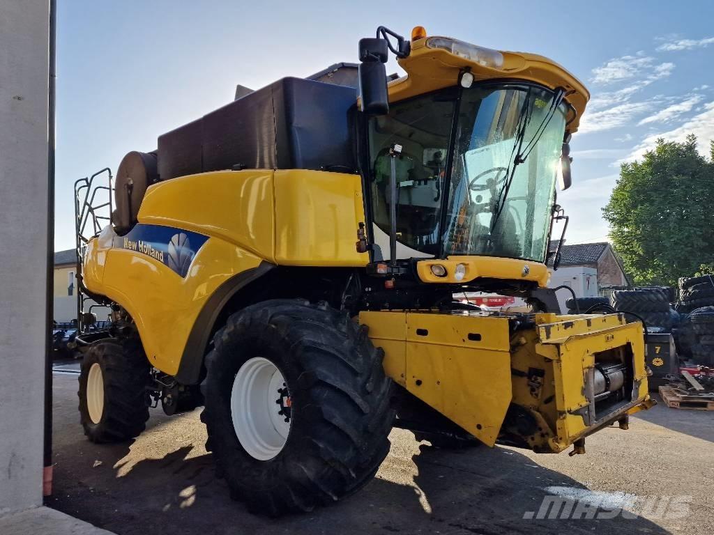 New Holland CR 9060 Зернозбиральні комбайни