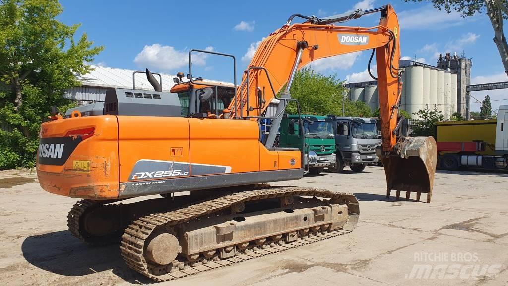 Doosan DX 255 LC-5 Гусеничні екскаватори
