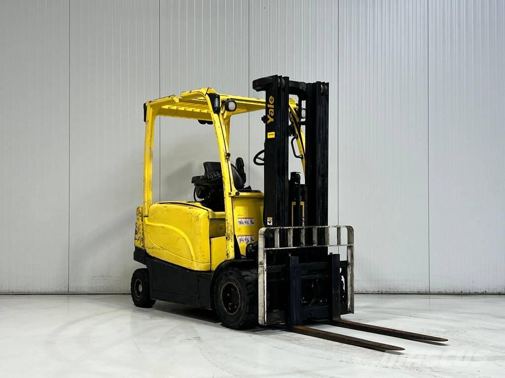 Hyster J3.0XN Електронавантажувачі