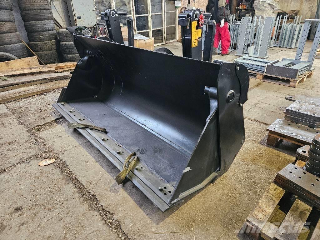 JCB 4 CX Ковші