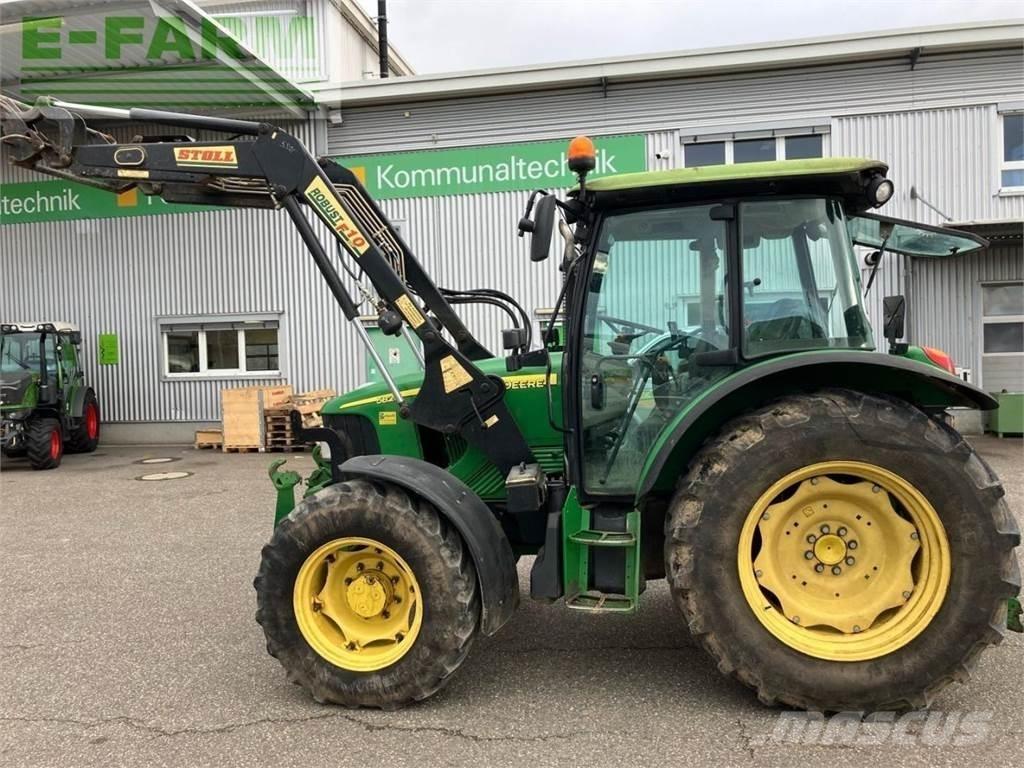 John Deere 5820 Трактори