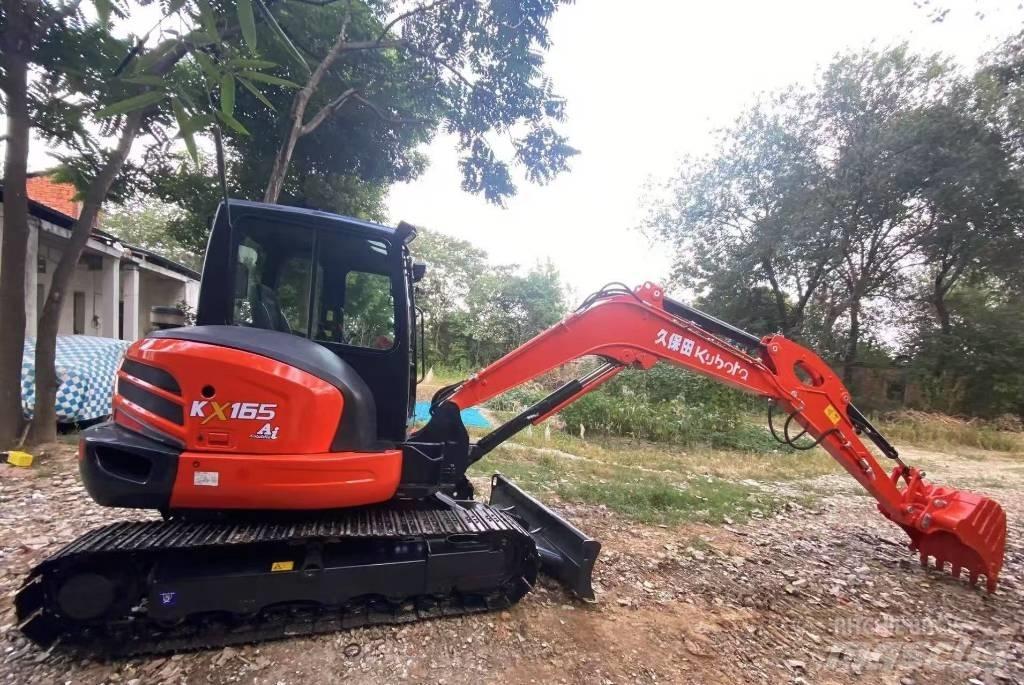 Kubota 165 Гусеничні екскаватори