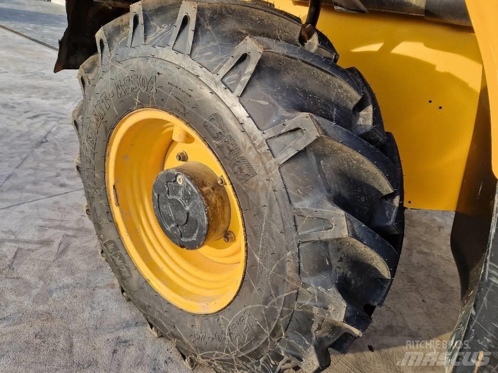 JCB 540-140  BC41 Телескопічні навантажувачі