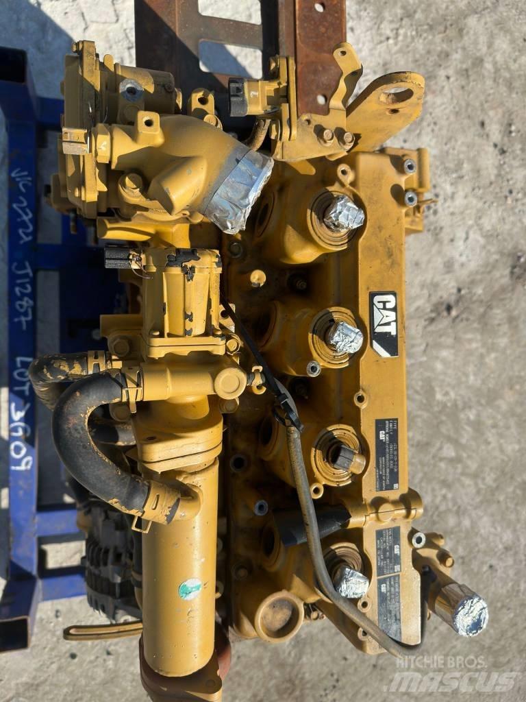 CAT C3.3B ENGINE Двигуни