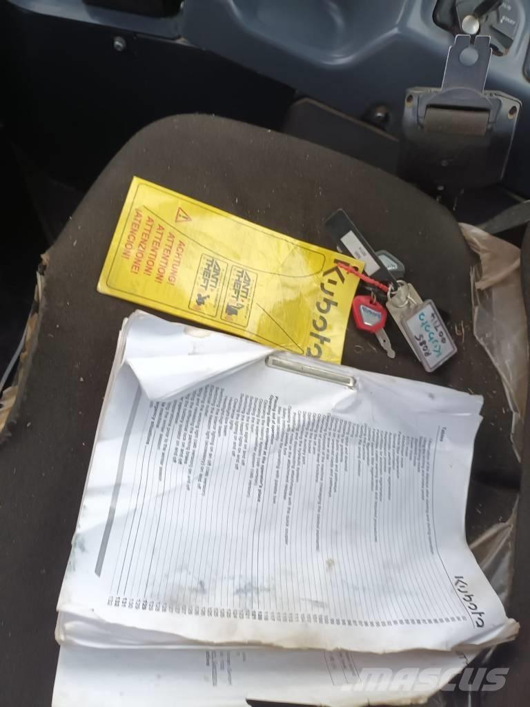 Kubota R 085 Фронтальні навантажувачі