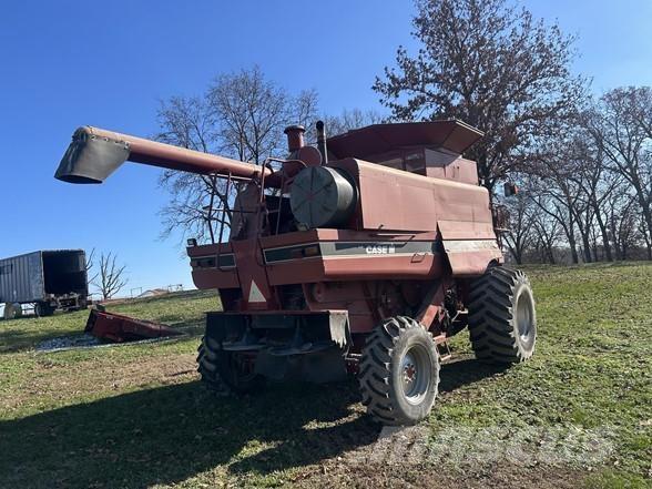 Case IH 2188 Зернозбиральні комбайни