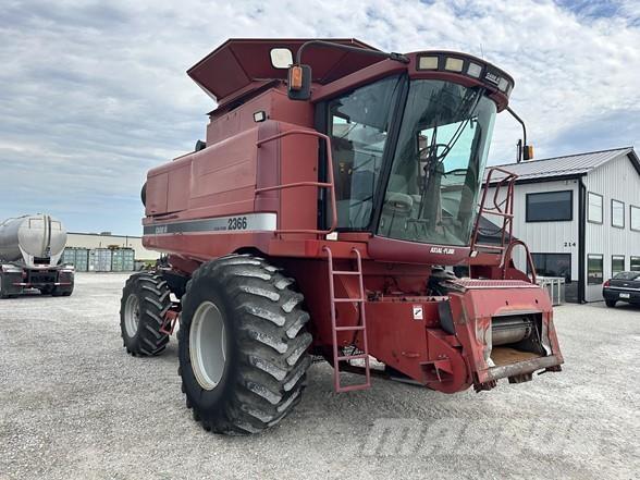 Case IH 2366 Зернозбиральні комбайни