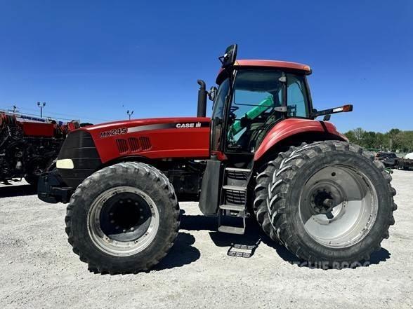 Case IH MX245 Трактори