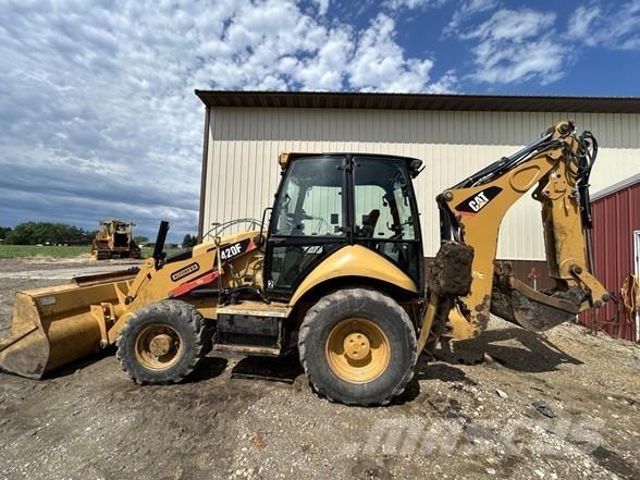 CAT 420F Екскаватори-навантажувачі