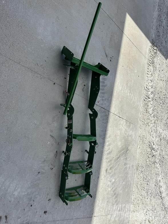 John Deere  Будтехніка - Інші