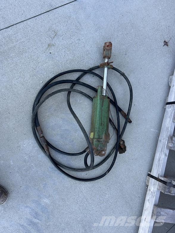 John Deere  Будтехніка - Інші