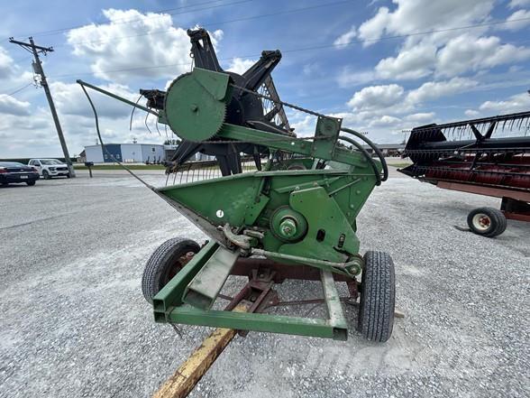 John Deere 220 Жатки