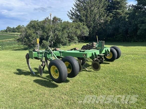John Deere 915 Інші землеоброблювальні машини і додаткове обладнання