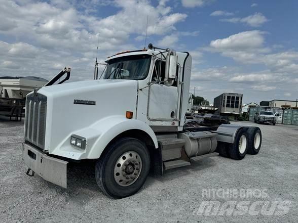 Kenworth T800 Тягачі
