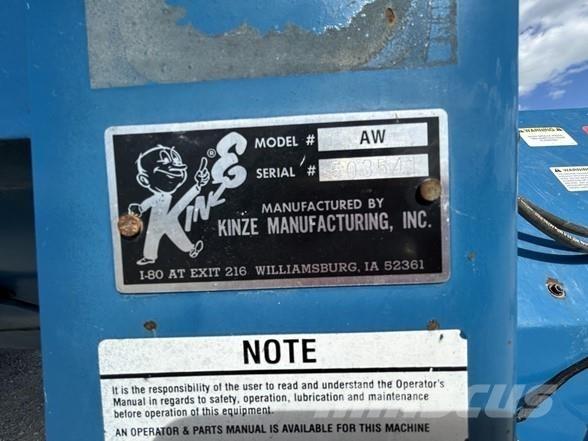 Kinze 1040 Причепи перевантажувачі зерна