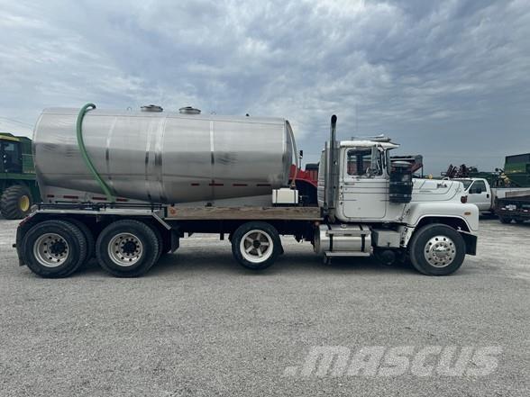 Mack RS600L Будтехніка - Інші