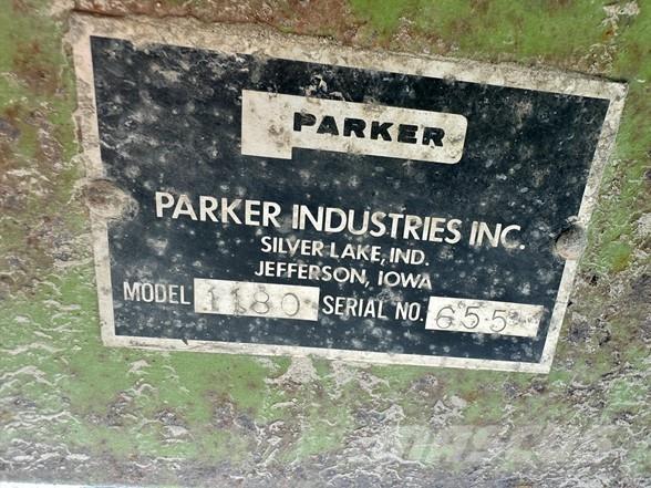 Parker 1180 Причепи перевантажувачі зерна