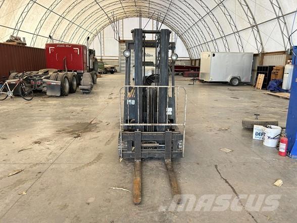 Yale GLC040AE Дизельні навантажувачі