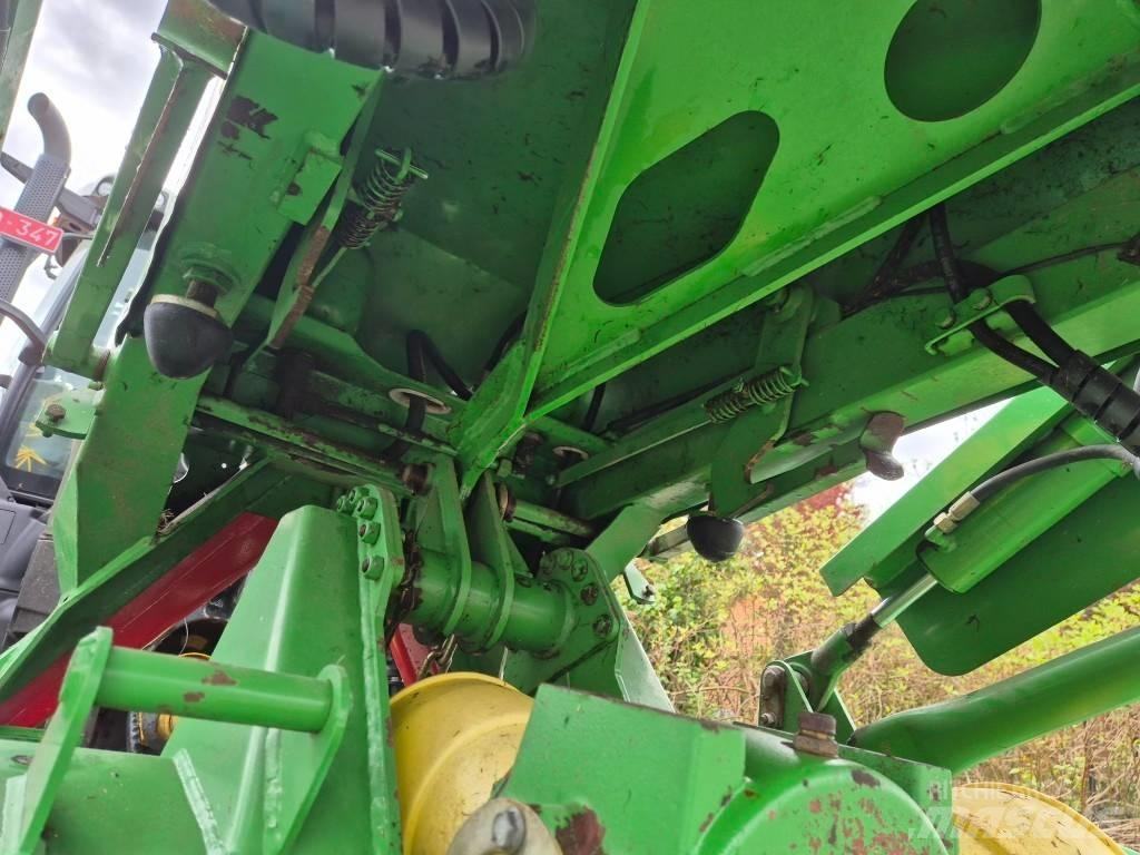 John Deere 131 Косилки-формувачі