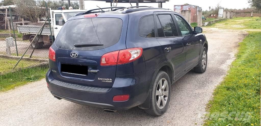 Hyundai SANTA FE Автомобілі