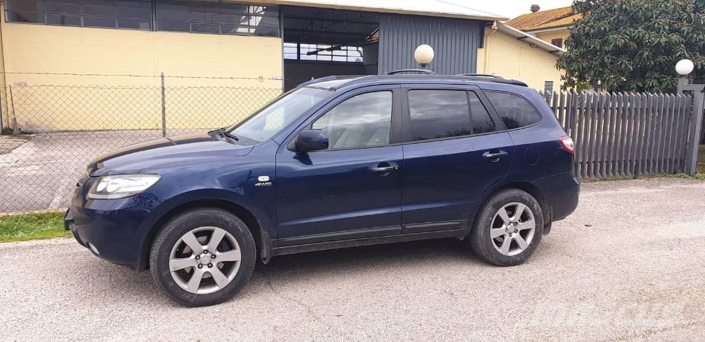 Hyundai SANTA FE Автомобілі