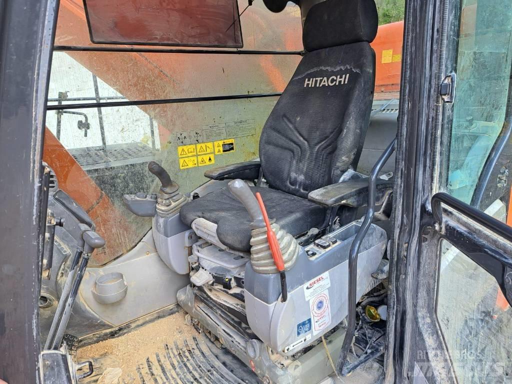 Hitachi ZX670ICH-5B Гусеничні екскаватори