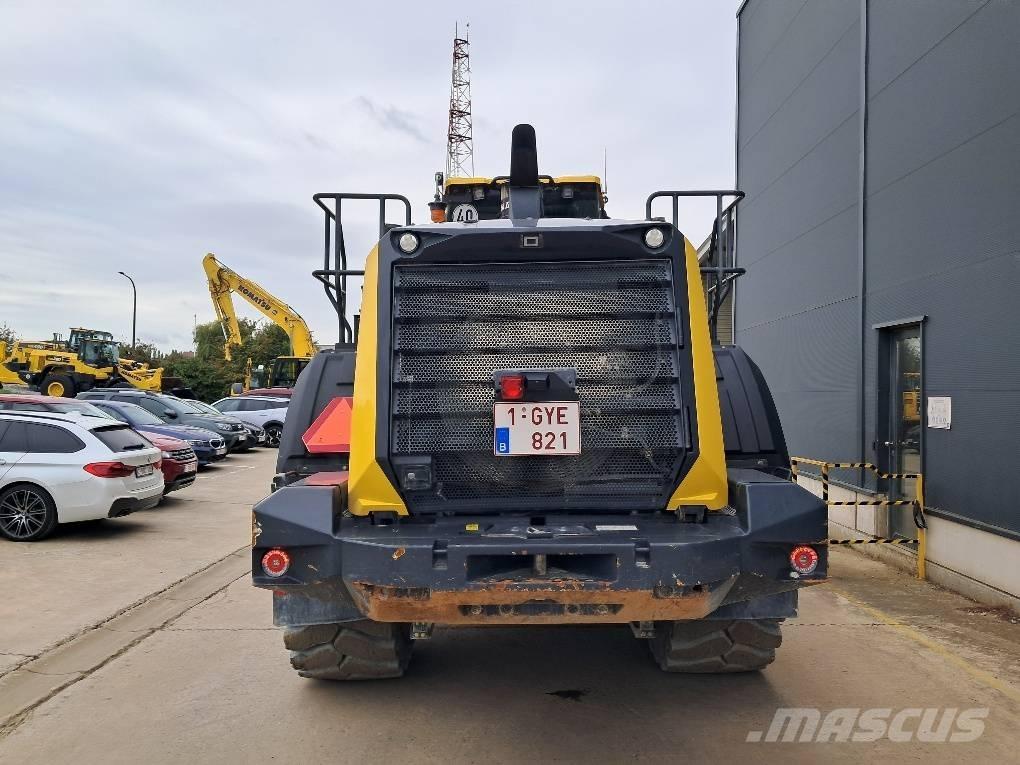 Komatsu WA475-10E0 Фронтальні навантажувачі