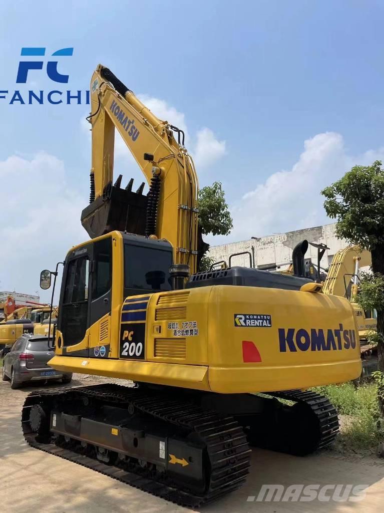 Komatsu PC 200 Гусеничні екскаватори