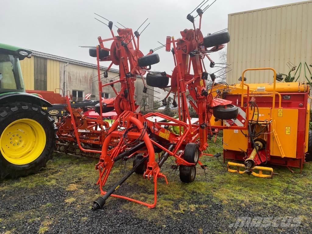 Kuhn GF8702 Граблі і сінозворушувачі