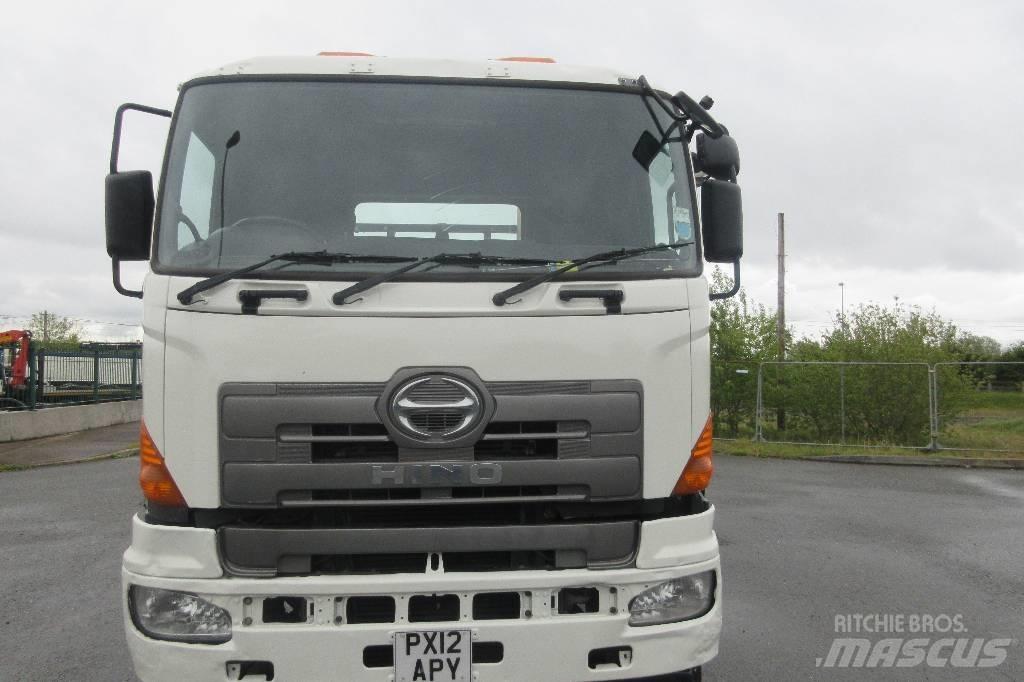 HINO 700 Скіпові навантажувачі