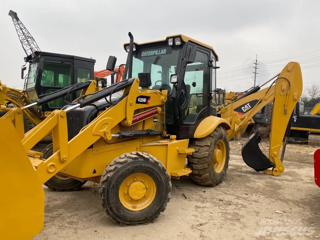 CAT 420 E Екскаватори-навантажувачі