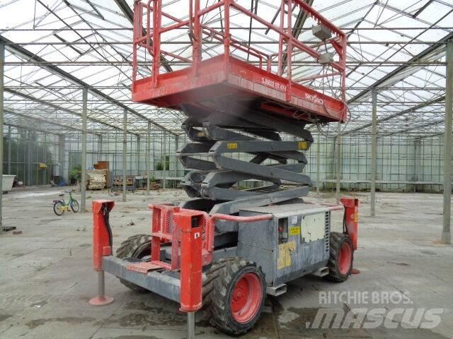 SkyJack SJ 6832 RT Підйомники-ножиці