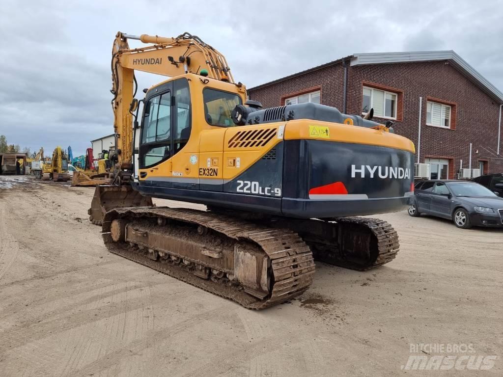 Hyundai R 220 LC-9 A Гусеничні екскаватори