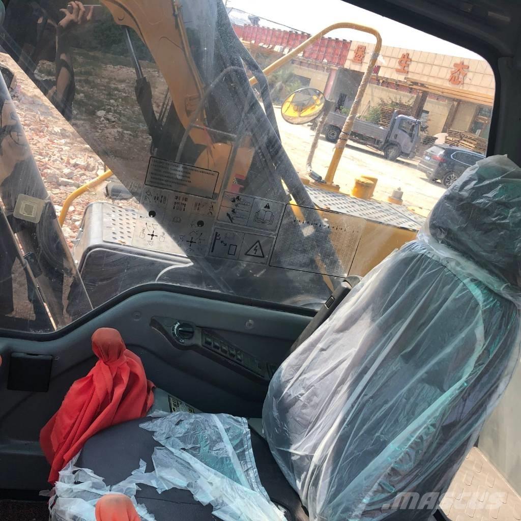 Volvo EC240 Гусеничні екскаватори