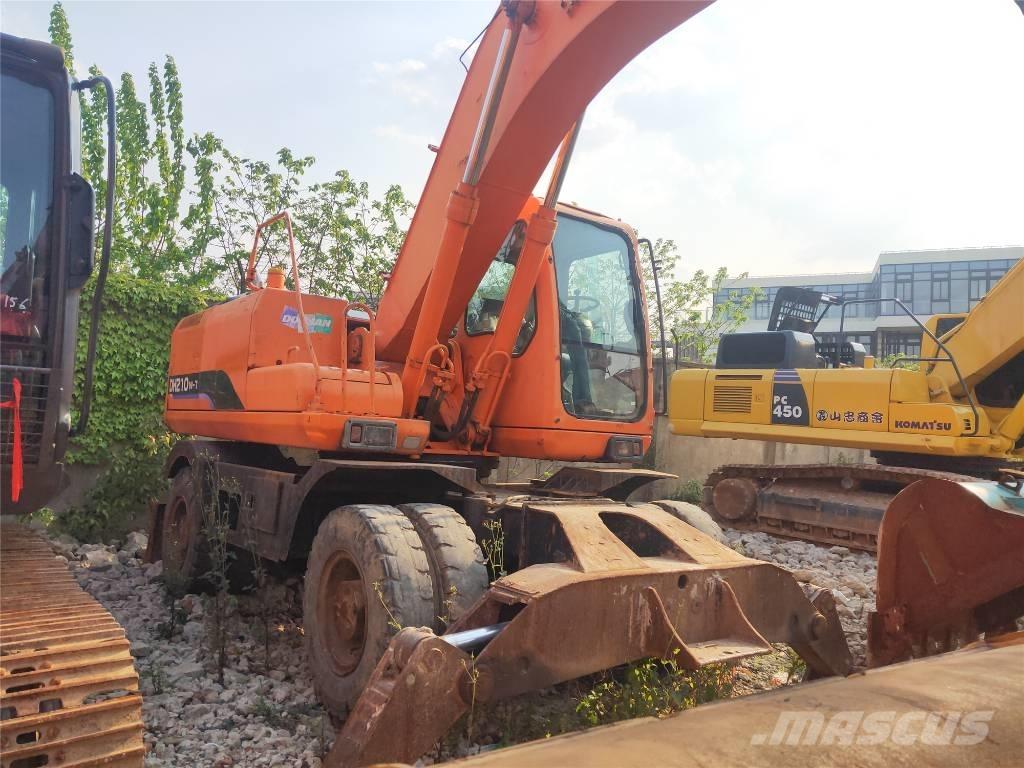 Doosan DH210W-7 Колісні екскаватори