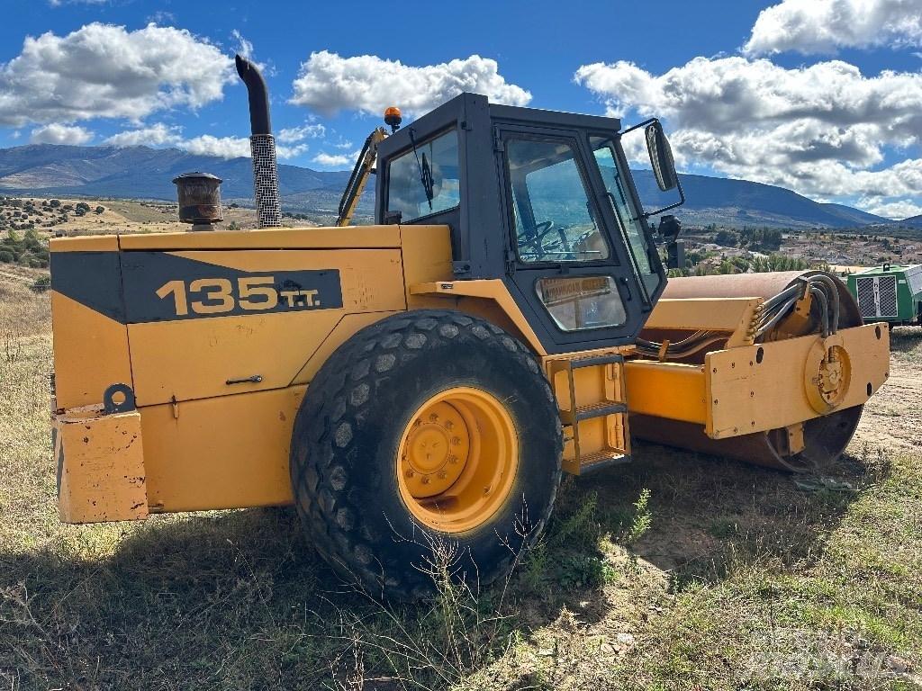 Lebrero 135 TT Грунтові котки