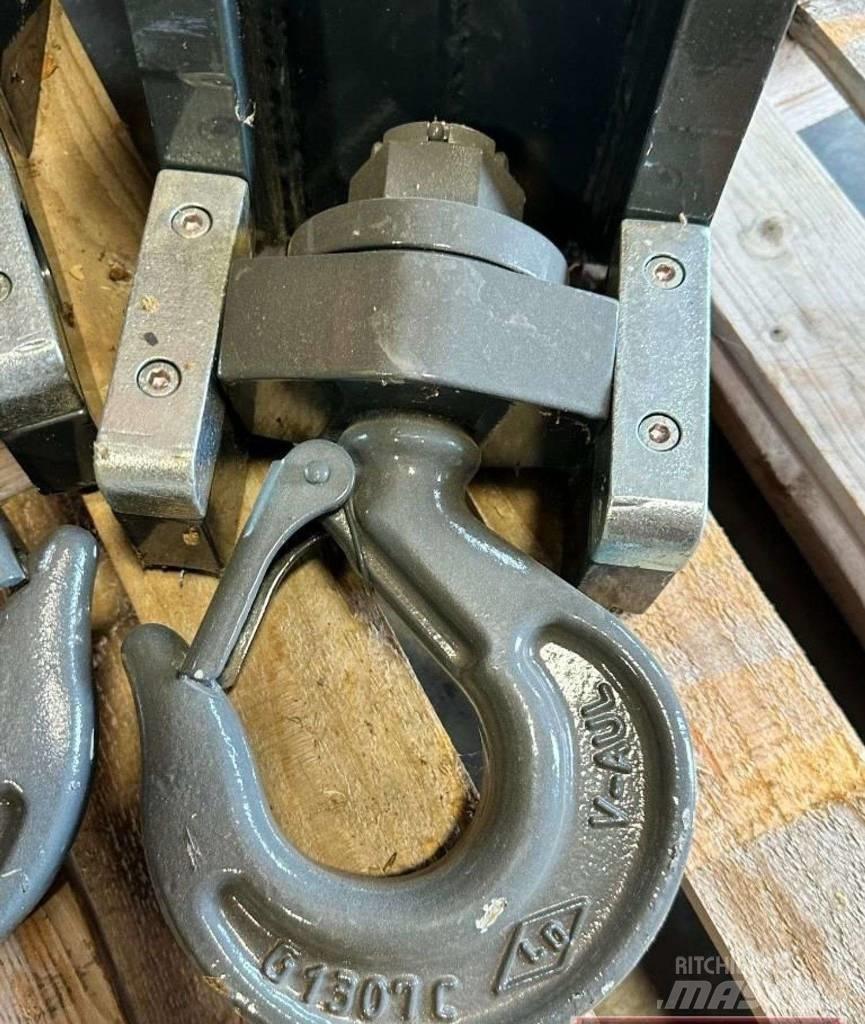 Merlo crane hook Щогли навантажувачів